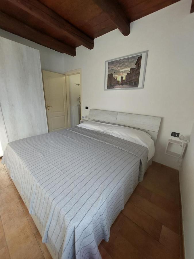 Hotel Dodo'S House Ferrara Esterno foto